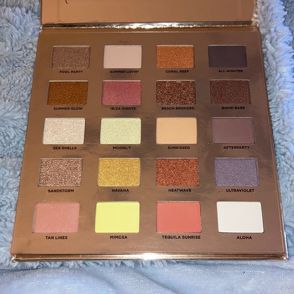 ICONIC London Other - Iconic London sunset to sunrise eyeshadow palette NEW